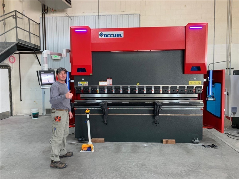 ACCURL cnc กดแป้นเบรค DA58T 4 แกน 2,500 มม