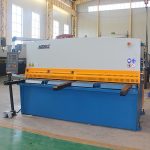 เครื่องตัดไฮดรอลิคคุณภาพสูง QC12y / K 12X3200 คุณภาพดี