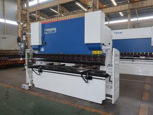 ผลิตในประเทศจีนผู้ผลิต 3 + 1 แกน cnc press brake, hydraulic bending machine for sale