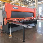 ขายเครื่องร้อน QC11K CNC เครื่องตัดไฮดรอลิก