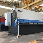 เครื่องตัดไฮโดรลิคเครื่องตัดเหล็ก 12mm ขนาด 2500mm